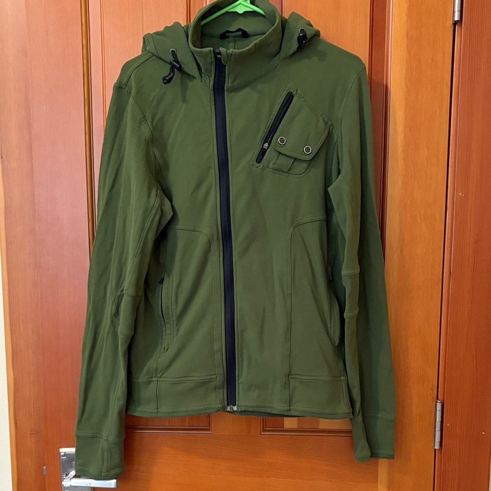 Men's Small Lululemon Green Hooded Jacket STRETCHY GUC